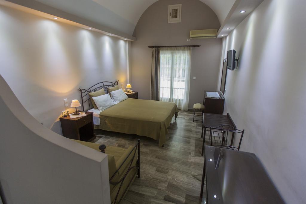Preka Maria Aparthotel Kamari  Exterior photo